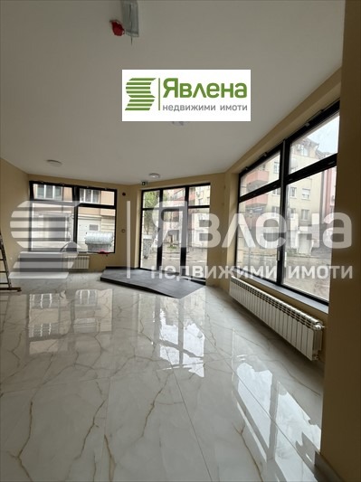 Издаје се  Схоп Софија , Банишора , 60 м2 | 16559058