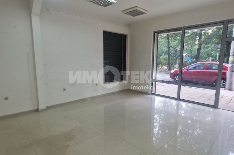 A louer  Boutique Sofia , Redouta , 110 m² | 52376672