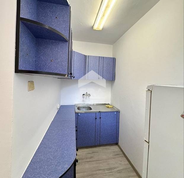 För uthyrning  Kontor Silistra , Centar , 52 kvm | 66175649 - bild [4]