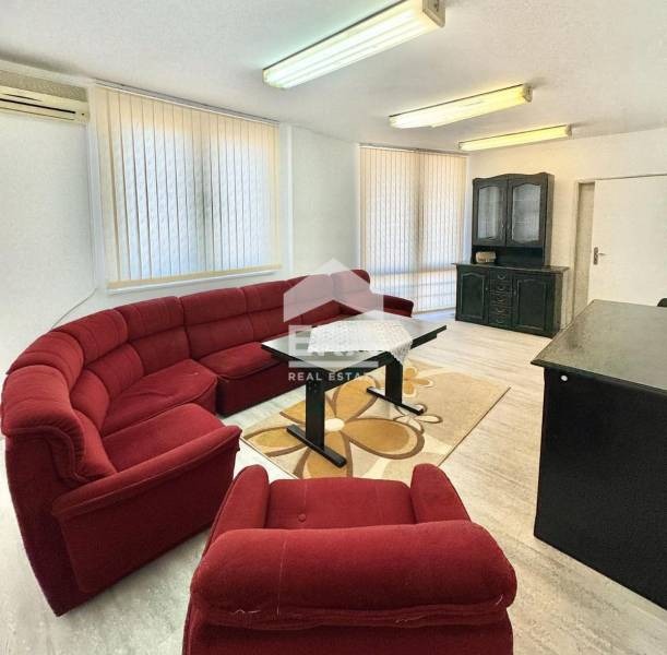 För uthyrning  Kontor Silistra , Centar , 52 kvm | 66175649 - bild [2]
