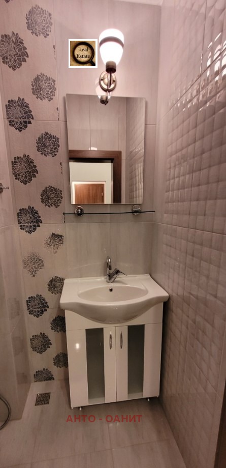 Издаје се  2 спаваће собе Софија , Зона Б-5-3 , 90 м2 | 70953298 - слика [11]