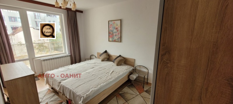 Издаје се  2 спаваће собе Софија , Зона Б-5-3 , 90 м2 | 70953298 - слика [4]