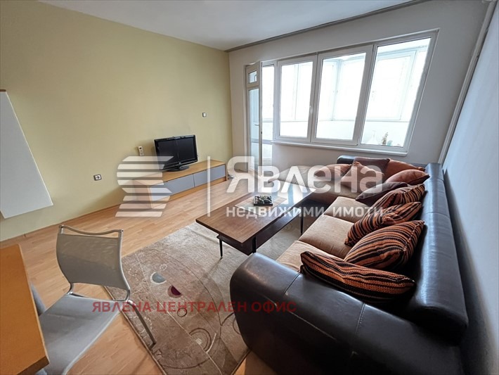 Дава под наем 3-СТАЕН, гр. София, Център