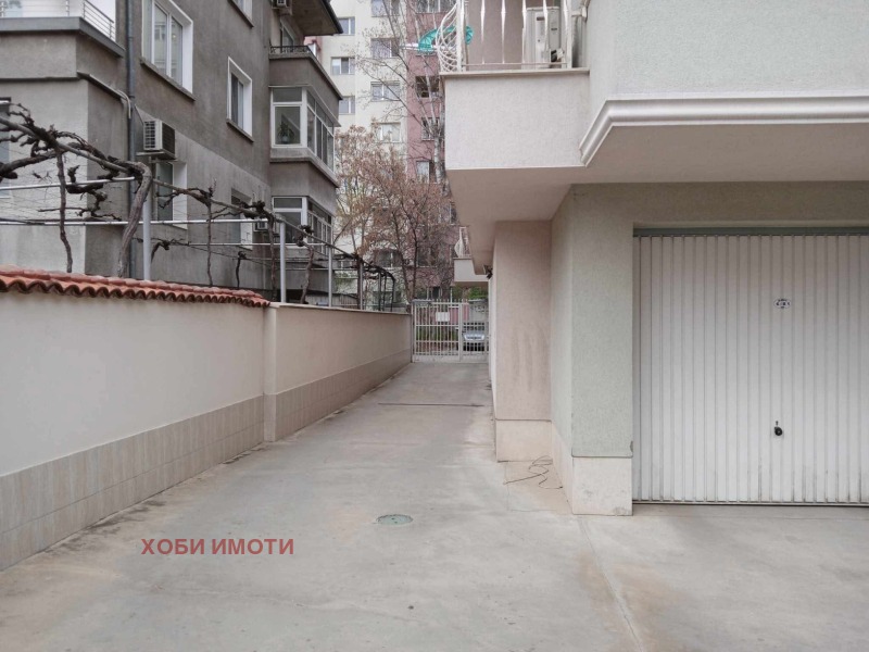 För uthyrning  Garage Plovdiv , Jujen , 25 kvm | 95871864 - bild [2]