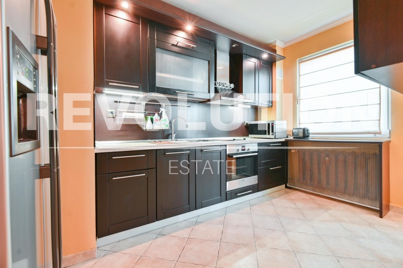 De inchiriat  2 dormitoare Sofia , Liulin 5 , 124 mp | 98598333 - imagine [4]
