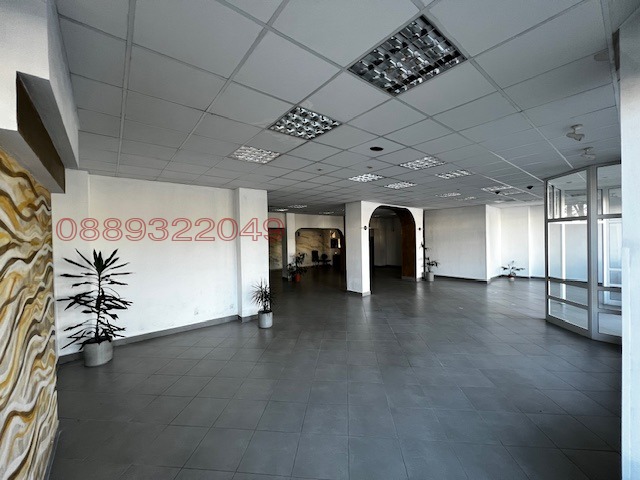 Дава под наем МАГАЗИН, гр. Враца, Център, снимка 4 - Магазини - 52792366