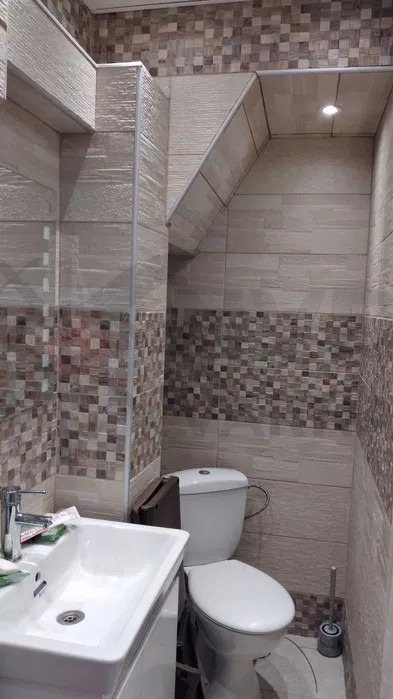 Дава под наем СТАЯ, гр. Варна, Левски 1, снимка 3 - Стаи под наем - 54298755