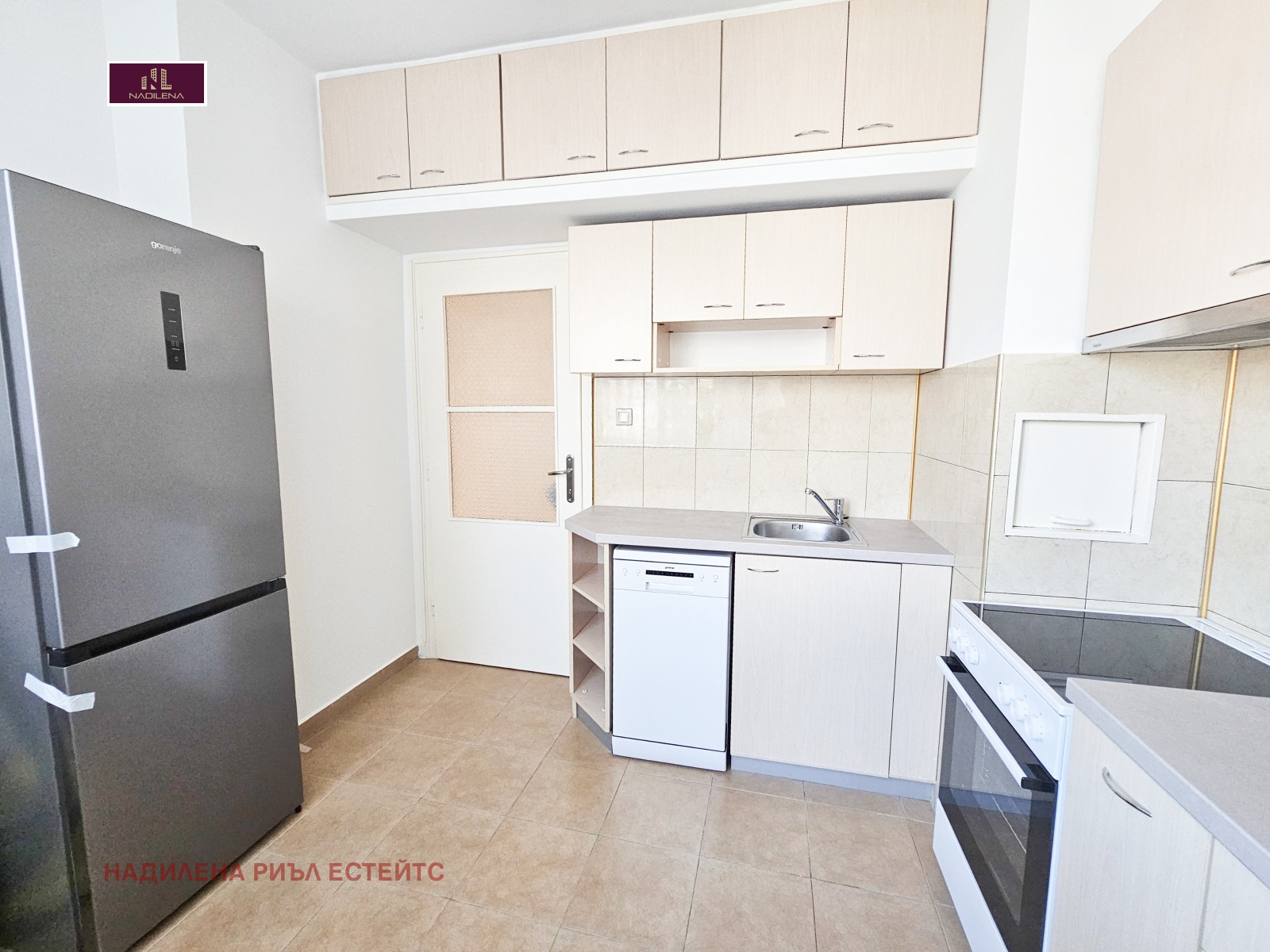 Дава под наем 3-СТАЕН, гр. София, Лозенец, снимка 11 - Апартаменти - 54024585