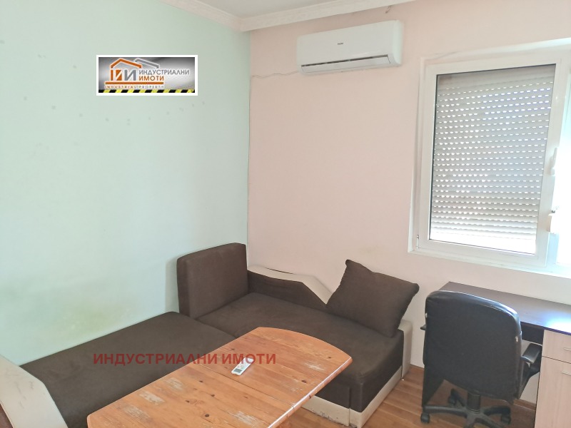 Te huur  Studio Plovdiv , Vastanitsjeski , 36 m² | 96778986