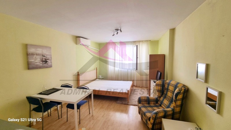 En renta  Estudio Varna , Bazar Levski , 40 metros cuadrados | 87174976 - imagen [2]