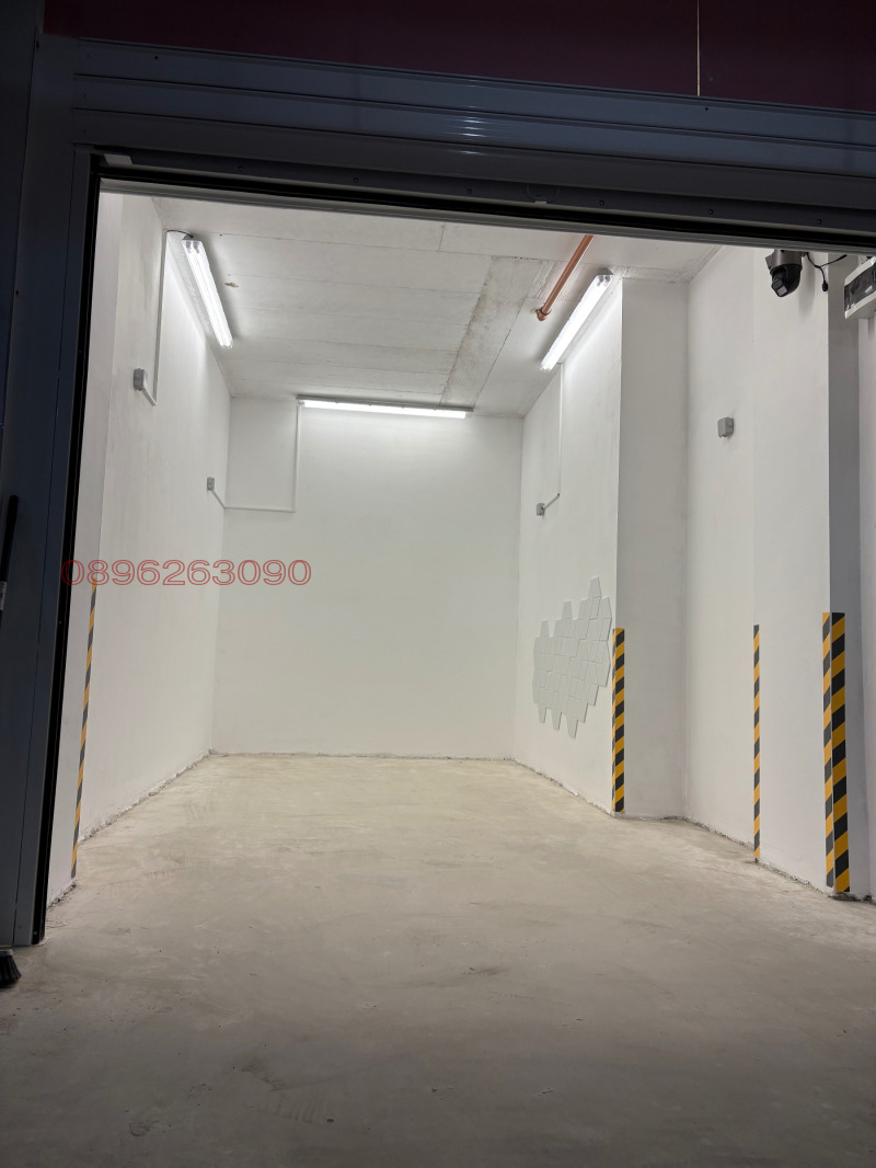 Дава под наем  Гараж град Пловдив , Кършияка , 16 кв.м | 27730055