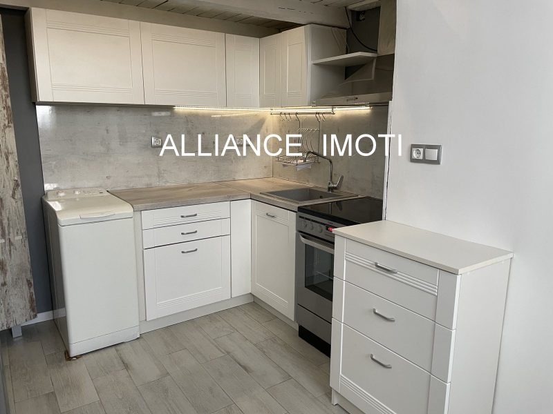 Дава под наем 2-СТАЕН, гр. София, Център, снимка 2 - Апартаменти - 53501463