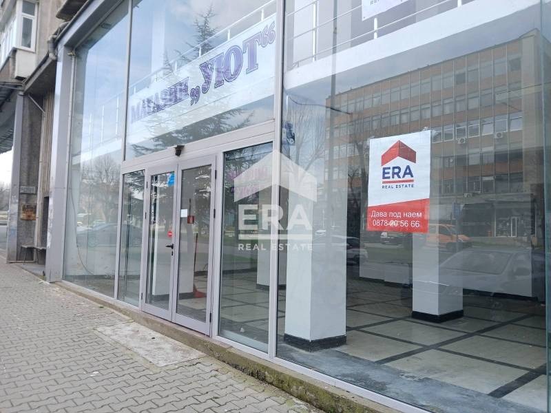 Дава под наем МАГАЗИН, гр. Ямбол, Център, снимка 3 - Магазини - 53860110