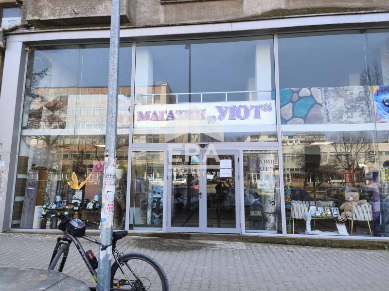 Дава под наем МАГАЗИН, гр. Ямбол, Център, снимка 3 - Магазини - 53860110