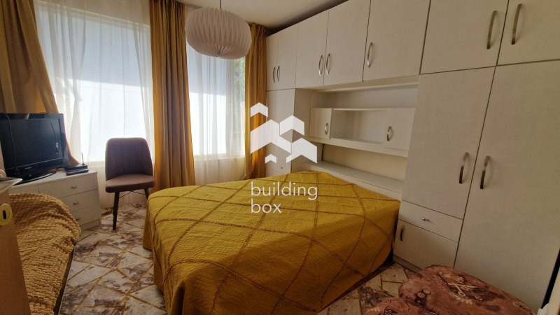 Дава под нем  2-стаен, град Пловдив, Младежки Хълм •  500 € • ID 67762826 — holmes.bg - [1] 