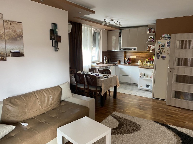 Kiadó  2 hálószobás Sofia , Moderno predgradie , 100 négyzetméter | 78572625