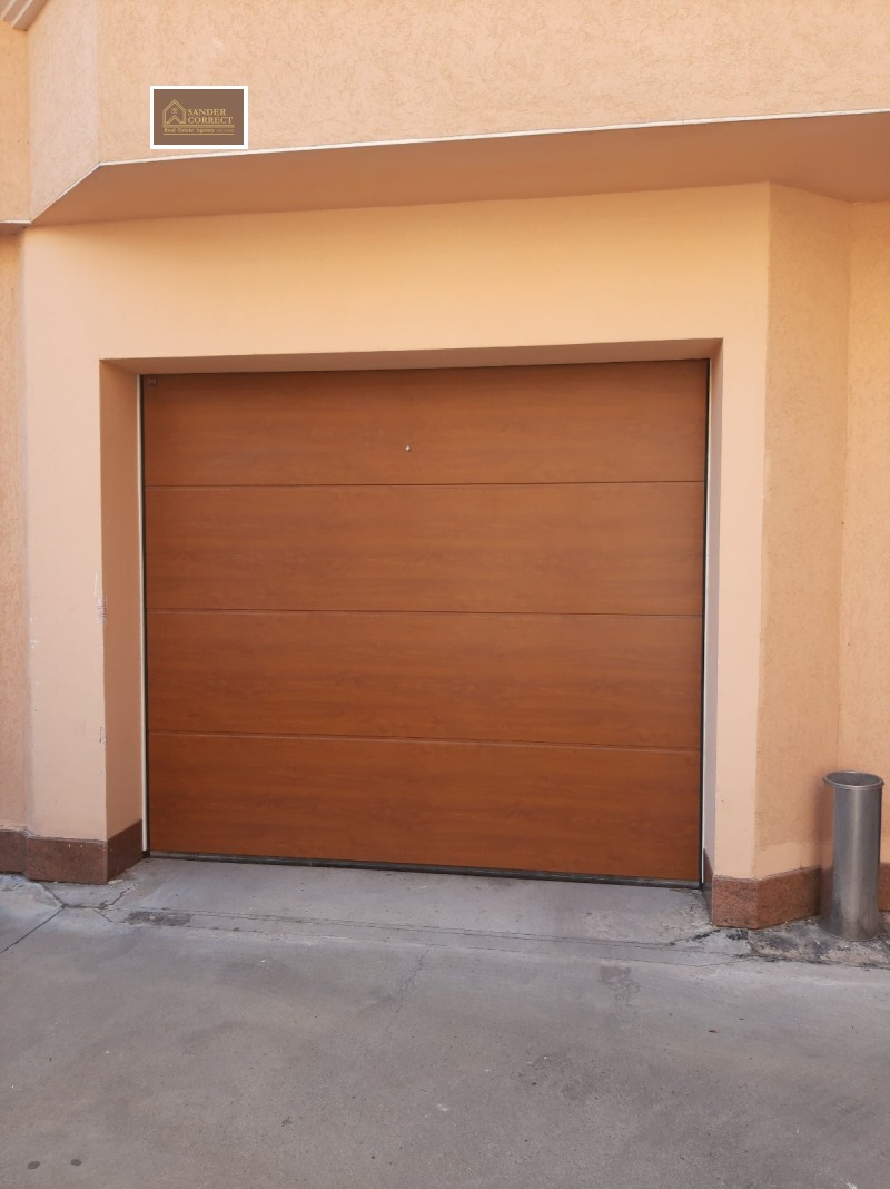 Te huur  Garage Sofia , zj.gr.Juzjen park , 18 m² | 65949550