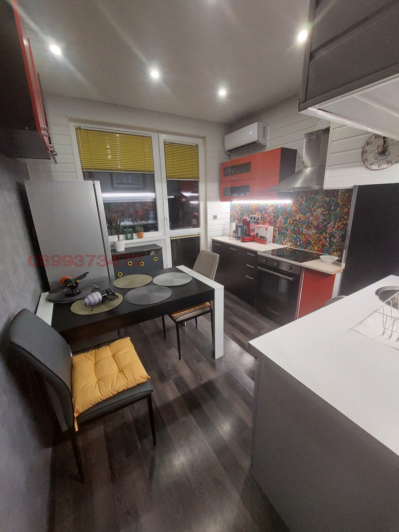 Дава под наем 3-СТАЕН, гр. София, Център, снимка 8 - Апартаменти - 52730818