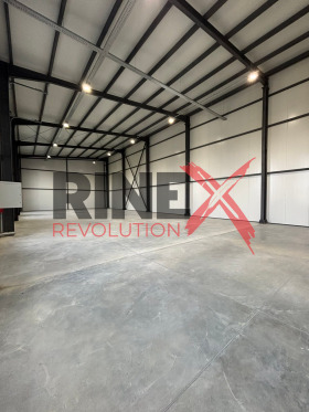 СКЛАД, 1 900 m2