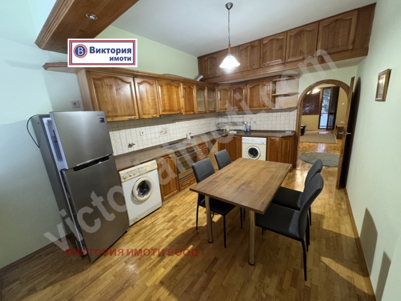 Zu vermieten  2 Schlafzimmer Weliko Tarnowo , Zentar , 80 qm | 47020093 - Bild [6]