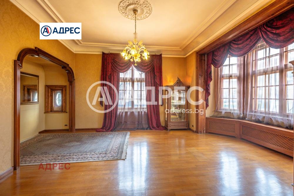 Дава под наем КЪЩА, гр. Варна, Център, снимка 2 - Къщи - 54189393