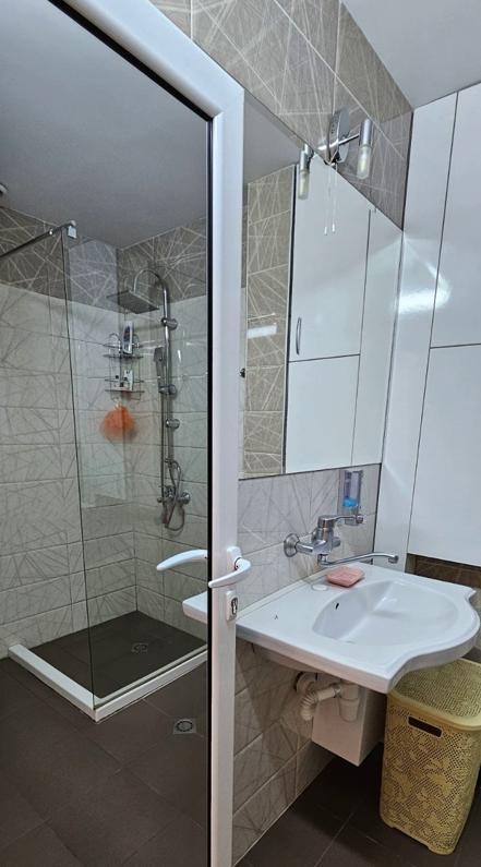 En renta  2 dormitorios Plovdiv , Tsentar , 96 metros cuadrados | 42212695 - imagen [5]