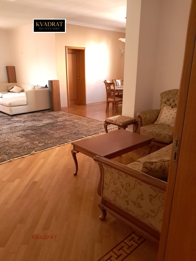 För uthyrning  3 sovrum Sofia , Manastirski livadi , 230 kvm | 84889437 - bild [13]