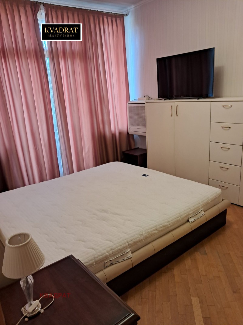 För uthyrning  3 sovrum Sofia , Manastirski livadi , 230 kvm | 84889437 - bild [6]