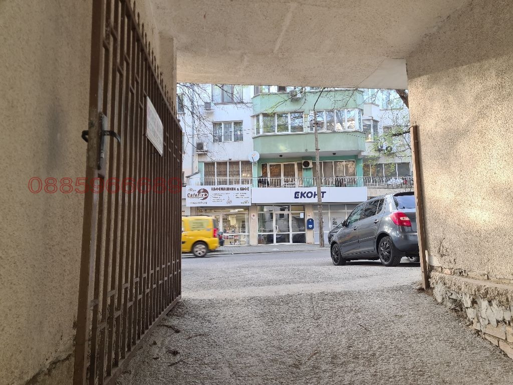 Дава под наем ГАРАЖ, ПАРКОМЯСТО, гр. Стара Загора, Аязмото, снимка 12 - Гаражи и паркоместа - 55795122