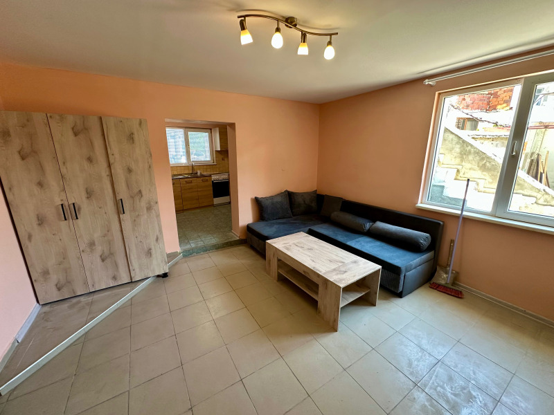 A louer  Maison Sofia , Levski V , 140 m² | 95149645