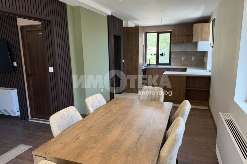 Til leie  Hus Varna , m-t Manastirski rid , 180 kvm | 49462807 - bilde [3]