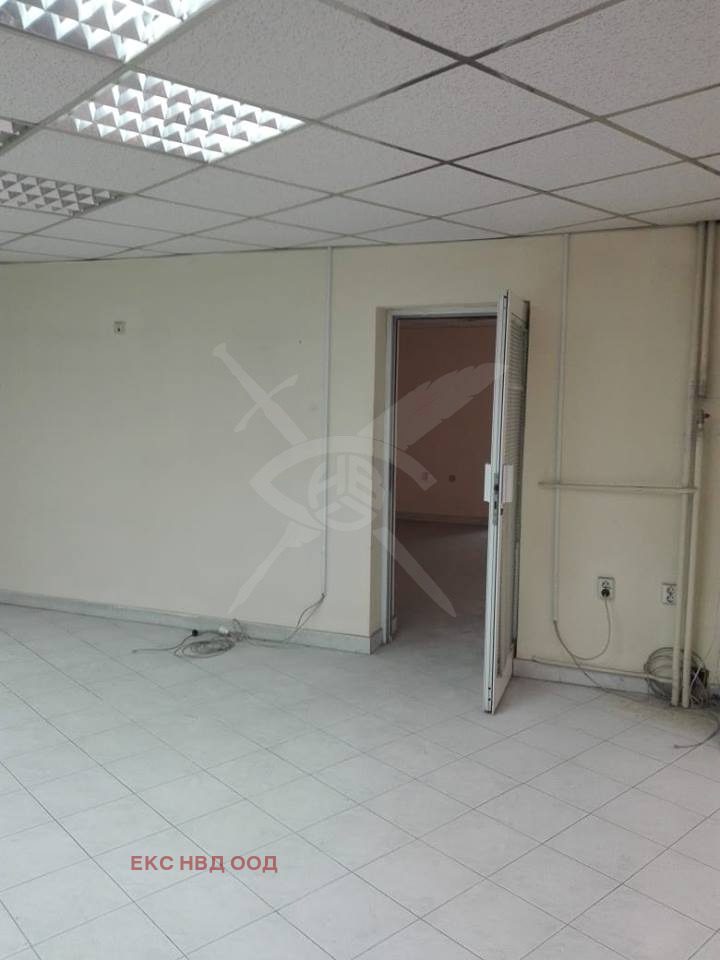 Дава под наем ОФИС, гр. Пловдив, Център, снимка 3 - Офиси - 53559975