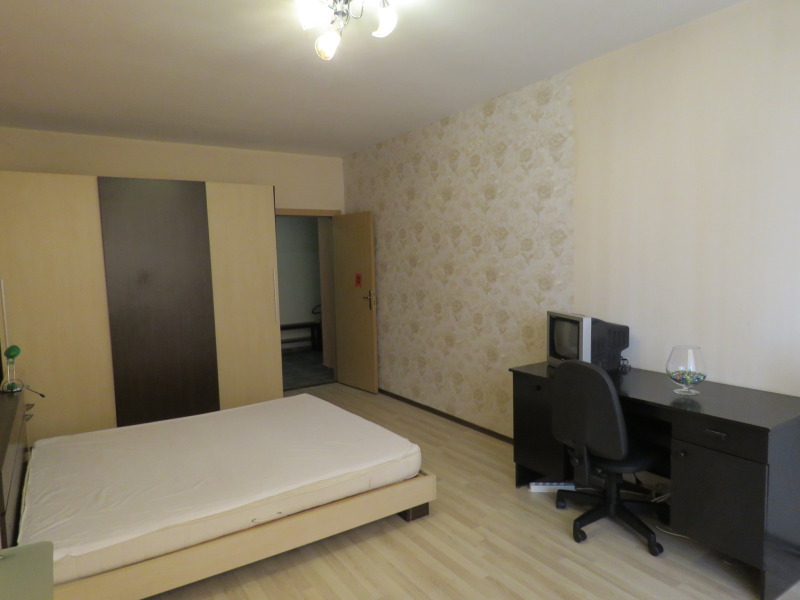 Para alugar  2 quartos Sofia , Studentski grad , 130 m² | 81347568 - imagem [8]