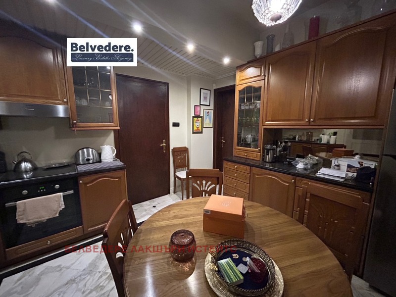 Дава под наем 3-СТАЕН, гр. София, Център, снимка 11 - Апартаменти - 52337641