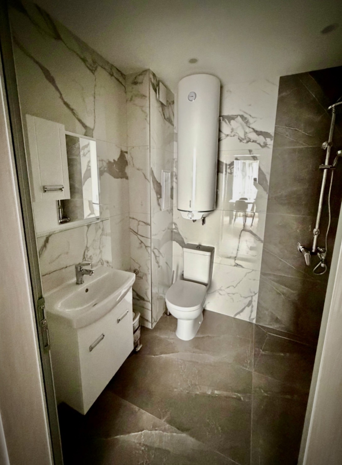 Дава под наем 2-СТАЕН, гр. Велико Търново, Картала, снимка 4 - Апартаменти - 54133535