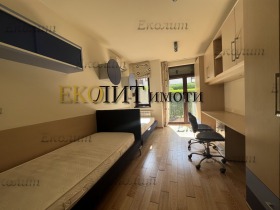 ���� ��� ���� 3-����� | Imot.bg � ����� ������ 6