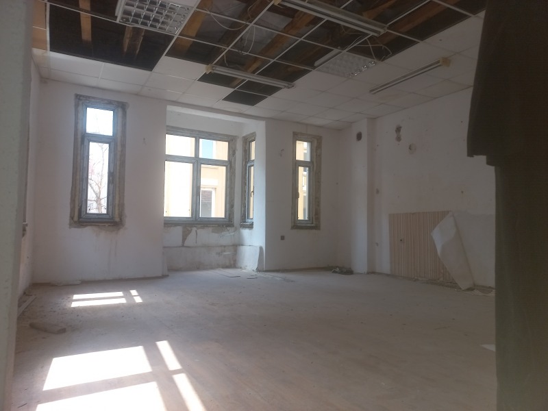 För uthyrning  Bar Plovdiv , Kapana , 140 kvm | 76008680