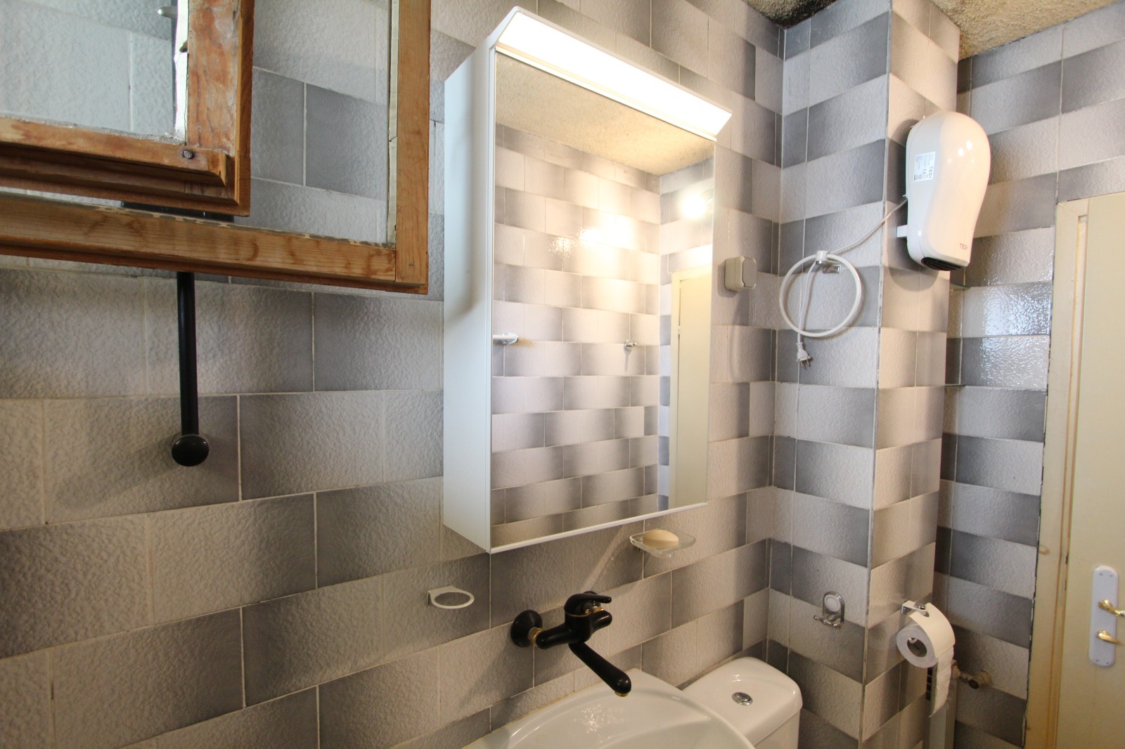 Дава под наем 3-СТАЕН, гр. София, Оборище, снимка 10 - Апартаменти - 54016611