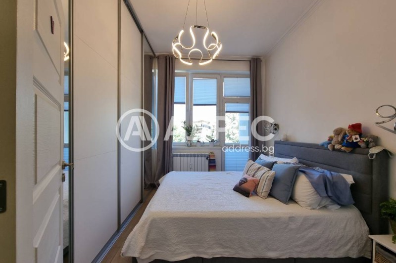 Издаје се  1 спаваћа соба Софија , Центар , 65 м2 | 65697059 - слика [9]