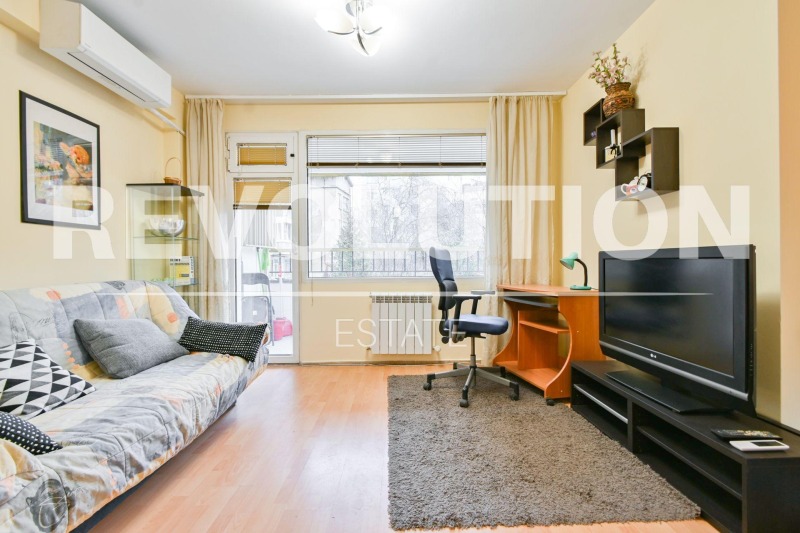 Дава под наем 2-СТАЕН, гр. София, Център