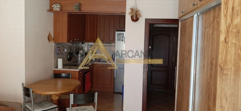 Под наем 2-СТАЕН, град Варна, Гръцка махала • 614 € / 1200.88 лв. • 92941512 1