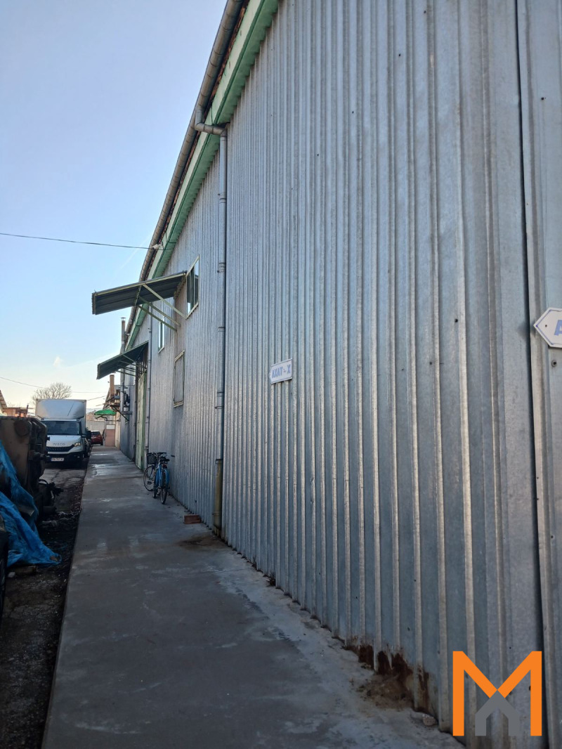 Дава под наем СКЛАД, гр. Севлиево, област Габрово, снимка 3 - Складове - 54085403