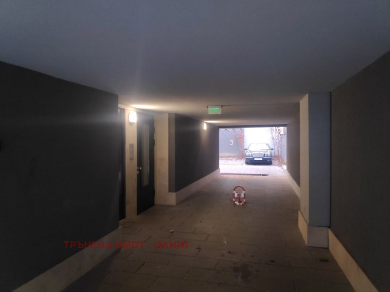 De inchiriat  Loc de parcare Sofia , Țentâr , 18 mp | 52069322 - imagine [2]