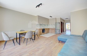 1 quarto Dragalevci, Sofia