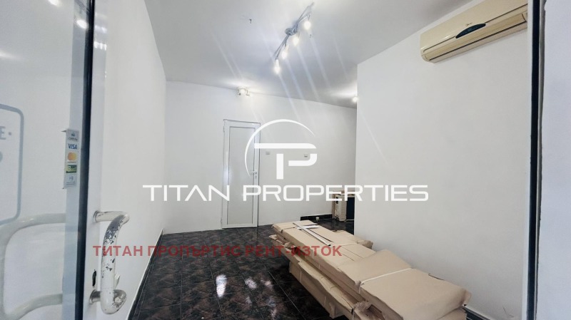 For Rent  Shop Burgas , Tsentar , 20 sq.m | 23680192