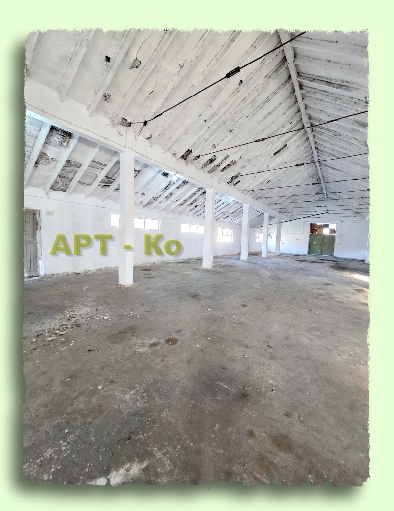 Дава под наем ПРОМ. ПОМЕЩЕНИЕ, гр. Радомир, област Перник, снимка 11 - Производствени сгради - 52403635