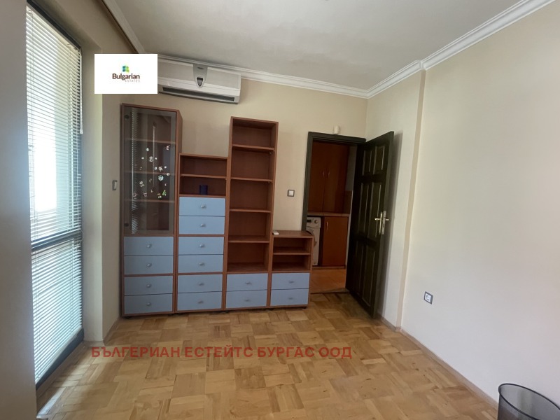 Kiadó  3+ hálószoba Burgas , Vazrazsdane , 117 négyzetméter | 63080653 - kép [8]