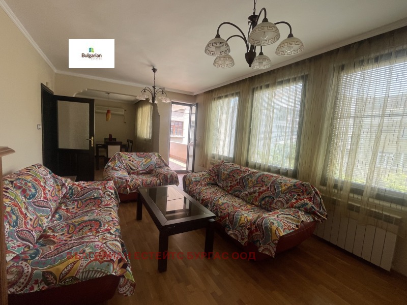 Kiadó  3+ hálószoba Burgas , Vazrazsdane , 117 négyzetméter | 63080653