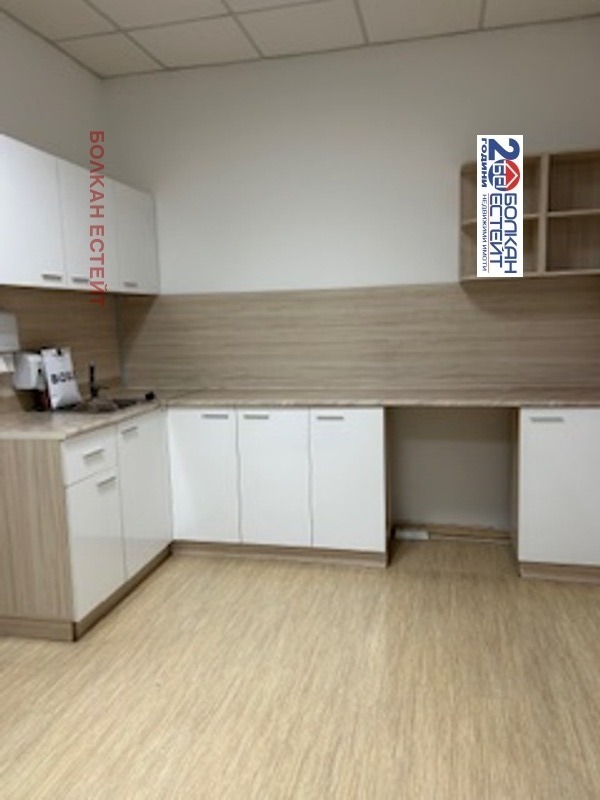 Zu vermieten  Büro Weliko Tarnowo , Zentar , 231 qm | 25766977 - Bild [9]