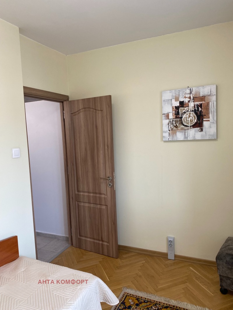 Te huur  2 slaapkamers Sofia , Darvenitsa , 70 m² | 37390128